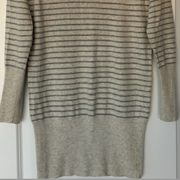 ARITZIA Talula Cashmere and Angora Blend Long Sweater Oatmeal Stripped Size S - Picture 2 of 3